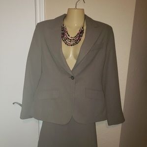 Women's Size 10P Business suit